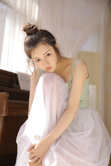 女朋友不乖惩罚小说